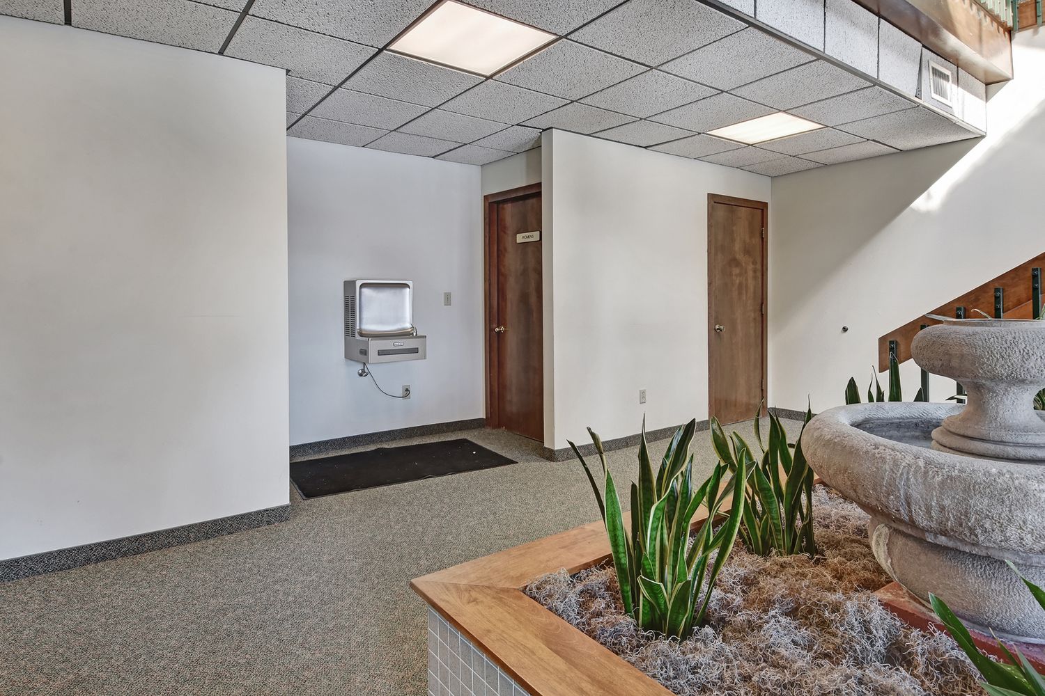 7-Room Office Suite for Lease